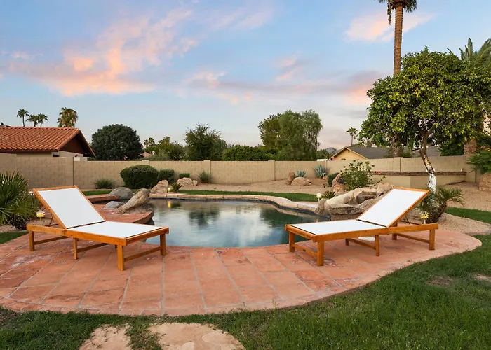 Holiday home Sparkling Pool Poker Table And Relaxation At Sweetwater *