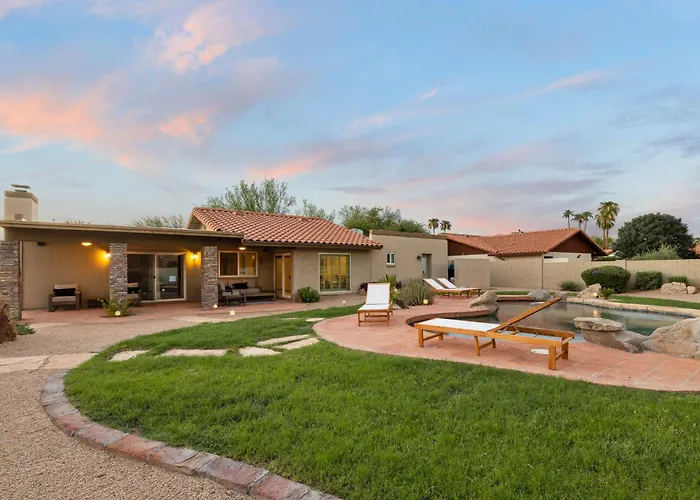 Sparkling Pool Poker Table And Relaxation At Sweetwater * Scottsdale