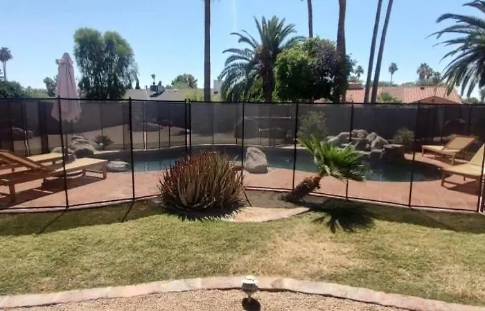 Holiday home Sparkling Pool Poker Table And Relaxation At Sweetwater *